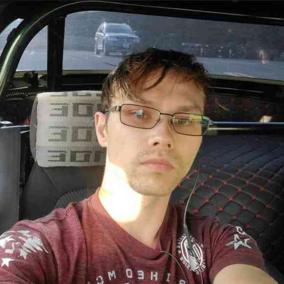 Meet your Posher, Elvis - Picture 1 of 1